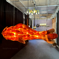 Suspension LED nordique moderne avec design de poisson créatif pour la décoration intérieure de villas hôtels ou de restaurants intérieurs