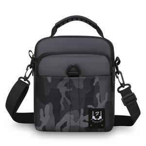 Men's Shoulder Bag Oxford Cloth Camouflage Large Capacity Crossbody Bag For Everyday Use - Product Image 5