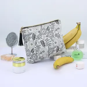 BSCI Essential Portable Beauty Patches Small Flat Girls Make Up Case Zipper Pouch Travel Banana Fiber Cosmetic Bag for Gift Bag