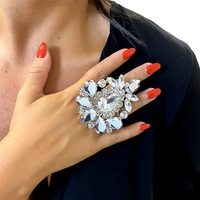 Nouvelle bague tendance et accrocheuse, style européen et américain, avec strass vintage exquis, accessoire transfrontalier pour téléphone portable