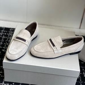 Mocassins plats de luxe en daim et cuir de veau pour femme – Qualité supérieure – Chaussures à enfiler en cuir pour femme - Product Image 2