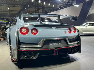 ชุดแต่งคาร์บอนไฟเบอร์สไตล์ GT-R Nismo สีดำคาร์บอน 100% ติดตั้งได้พอดี  ชุดสปอยเลอร์กันชนหน้า/หลังแบบติดตั้งเอง ฝากระโปรง อุปกรณ์เสริม - Product Image 3