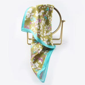 وشاحات مربعة أنيقة للربيع والصيف، وشاح بوليستر راقي مطبوع رقمياً، هدية للنساء، شال عصري مخصص، غطاء رأس - Product Image 2