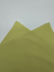 100% Polyester 114gsm Tissu à mémoire imperméable Lot multicolore pour l'extérieur et le vêtement Utiliser le tissu vestimentaire - Product Image 3