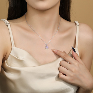 Collar con Colgante de Trébol de Circonita Cúbica con Corte de Fuego Morado en Plata de Ley S925, Joyería de Cadena Elegante y Ligera para Mujer - Product Image 5