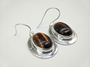 ต่างหูหินไทเกอร์อายธรรมชาติทำมือสุดหรู เงินแท้ 925 ต่างหูแบบห้อย แฟชั่นสำหรับผู้หญิง ขายส่งเครื่องประดับ - Product Image 2