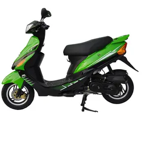 价格便宜批发通勤轻便摩托车踏板49cc 50cc踏板车燃气摩托车出售