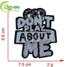 Parche Bordado con Lentejuelas y Letras, Estilo Moderno, Ecológico y Lavable, para Bolsos y Sombreros - Product Image 4