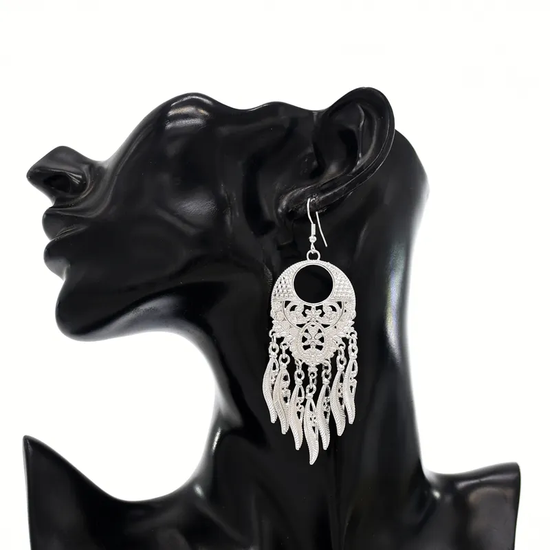 2021 Vintage Shining Silver Farbe Brincos Weibliche Ohrringe Trendy Carving Quaste Ohrringe Ornamente Zubehör