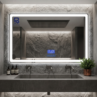 Miroir de salle de bain intelligent LED moderne SAA avec horloge numérique horizontale, affichage de la température, anti-buée, rétroéclairage réglable, miroir de vanité pour hôtel OEM