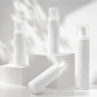 Flacon pompe portable en mousse blanche PET pour soins de la peau, personnalisable avec impression sérigraphique