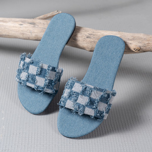 Nouvelles sandales plates d'été pour femmes européennes et américaines, en jean à carreaux, pour l'extérieur, grandes tailles, chaussures transfrontalières pour le commerce extérieur - Product Image 2