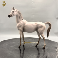Décoration de table Petite statue de cheval arabe en bronze Trophée Statue en métal Figurines