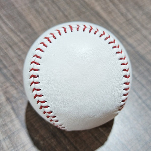 Balle de baseball de 9 pouces pour jeunes et adultes, noyau en bois dur ou en caoutchouc souple, pour l'entraînement et la compétition - Product Image 3