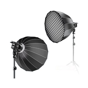 Diffuseur <span class=keywords><strong>parabolique</strong></span> pliable GuangYi 55CM en métal durable, type Speedbox, avec système de verrouillage facile, pour un effet beauté argenté rapide - Product Image 1