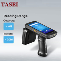 Lecteur portable RFID UHF C72 20 mètres Android 13 Impinj E710 longue portée avec lecteur de codes-barres 2D pour l'inventaire d'entrepôt