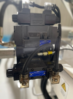 Máquina de Moldeo por Inyección y Soplado G-50H HDPE/PS/PP Delta PLC Automática de Alta Rigidez con Fuerza de Sujeción de 300kN