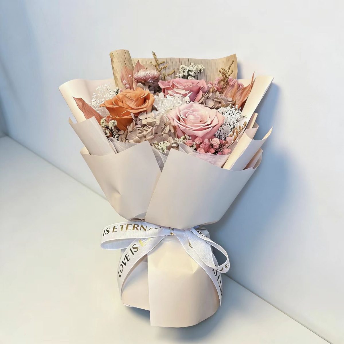 Warm Apricot & Soft Blush