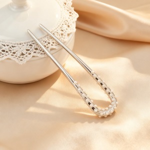 Forcina per Capelli Semplice ed Elegante in Lega per Donne, Versatile e di Alta Qualità, Accessorio per Acconciature Hanfu - Product Image 3