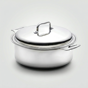 Casserole ronde en acier inoxydable de qualité supérieure, design élégant, durable et minimaliste, parfaite pour cuisiner et servir des repas chauds - Product Image 1