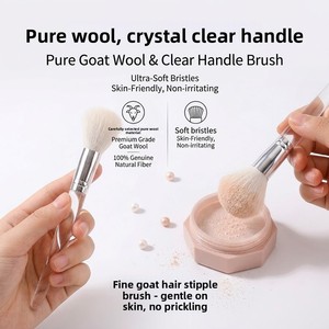 Brocha Ligera para Polvo Suelto de Pelo Animal con Mango de Plástico para Fijar Maquillaje y Difuminar Corrector - Product Image 3