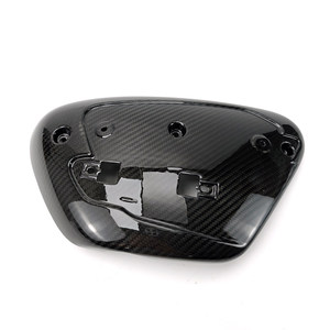 Carenado de Fibra de Carbono Completa para <span class=keywords><strong>Triumph</strong></span> Scrambler <span class=keywords><strong>1200</strong></span> <span class=keywords><strong>XC</strong></span>/XE, Ideal para Escalada, en Negro Carbono Seco - Product Image 4
