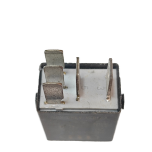 รีเลย์ไฟฟ้าสำหรับยานยนต์ อะไหล่แท้สำหรับรถยนต์ Audi A8 <span class=keywords><strong>D4</strong></span> Q7 4H Platform <span class=keywords><strong>VW</strong></span> รุ่น 4H0951253 อะไหล่และอุปกรณ์ตกแต่งรถยนต์ - Product Image 4