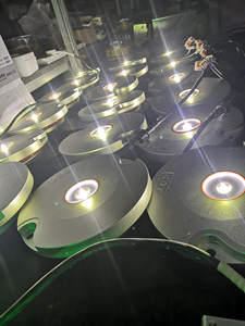 Luces de Orientación para Heliportos, Omnidireccionales, Blancas, para Operación Nocturna, 110v-240v CA, 100cd, con Sistema de Monitoreo Remoto - Product Image 4