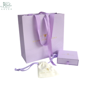 Sac cadeau en papier violet de luxe avec impression dorée de haute qualité, nouveau design, emballage personnalisé - Product Image 5