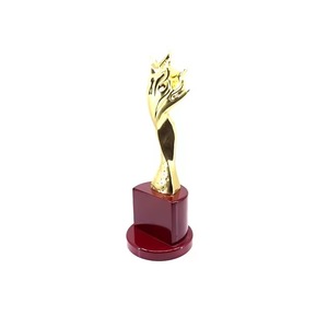 Trophée de flamme en métal à la demande pour célébrer les entrepreneurs pionniers disponibles chez Wholesale Supply de l'Inde - Product Image 2