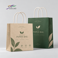 Sac de courses en papier kraft écologique avec poignée en corde, matériau recyclable pour l'emballage de produits alimentaires biologiques