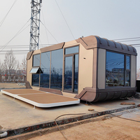 Nouveau Style Bateau Flottant Conteneur Préfabriqué Hôtel Maison Sur L'eau Flottant Hôtel Péniche Pour Hôtel