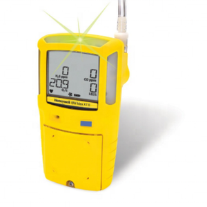 BW Gas Alert II Multi-Gas Detector (O2, LEL, CO, H2S) with Built-in <b>Pump</b> for Confined Spaces - Product Image 1