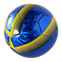 Ballon de football gonflable en PVC brillant personnalisé en gros, taille 5, avec logo personnalisé, vessie en caoutchouc confortable pour enfants