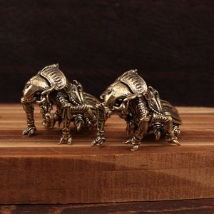 Figura de insecto de latón, decoración de metal resistente de estilo retro para coche, oficina o sala de té - Product Image 1