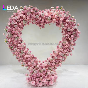 Arche de mariage en forme de cœur en fleurs de soie douces faites à la main, blanche/rouge, couleur et taille personnalisées pour mariage, Saint-Valentin, Nouvel An - Product Image 6