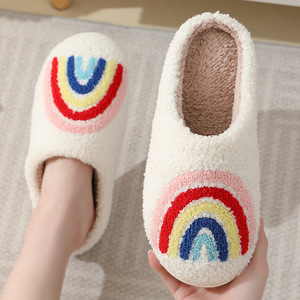 Pantuflas de Plataforma Coloridas y Sexys con Diseño de Arcoíris, Pantuflas de Casa de Algodón Afelpado, Pantuflas Minimalistas con Forro de Peluche - Product Image 5