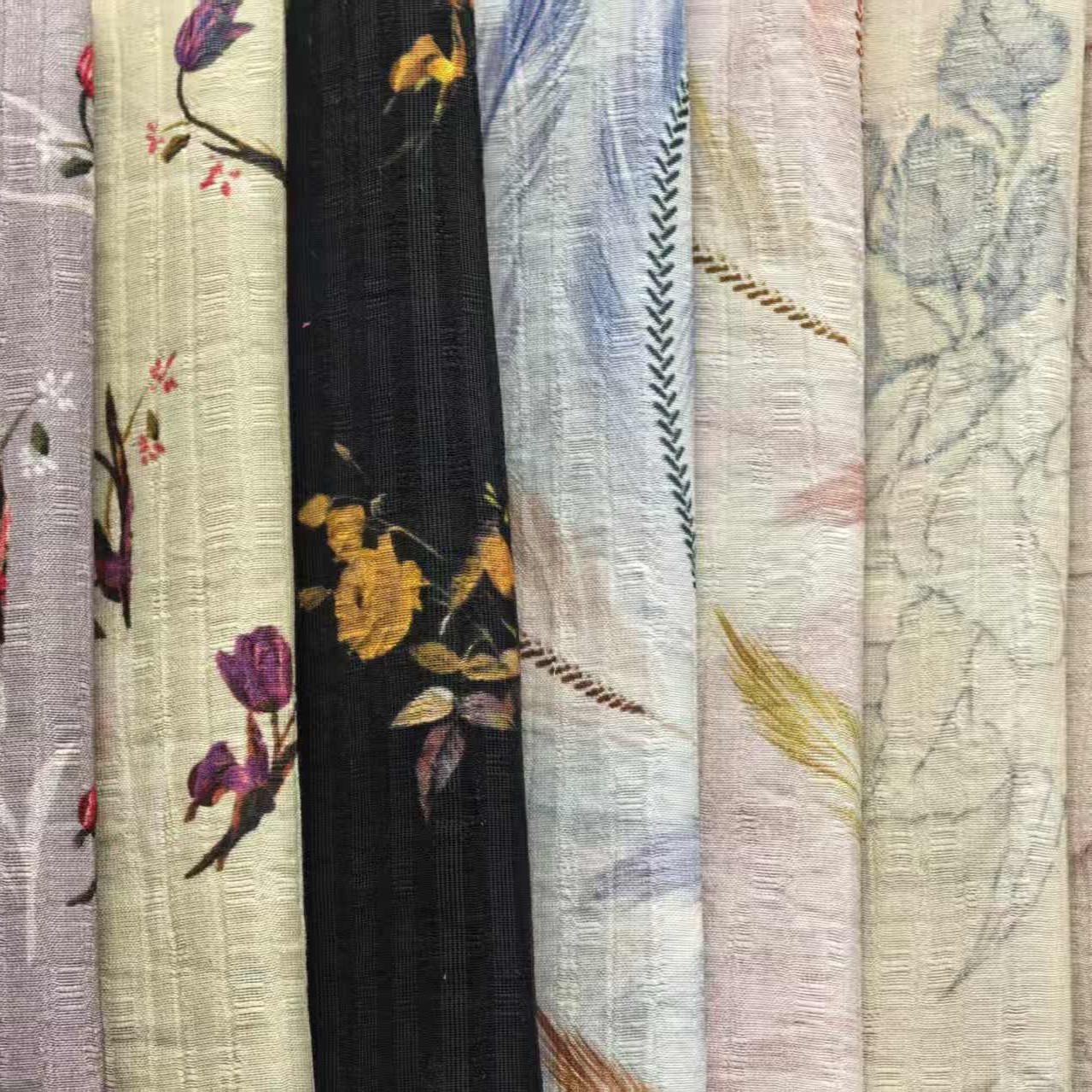 Wholesale Stock Fashion Woven Eco-Friendly Lightweight Rayon Nylon Printed Jacquard Fabric for Dress shirt Suit and Apparel