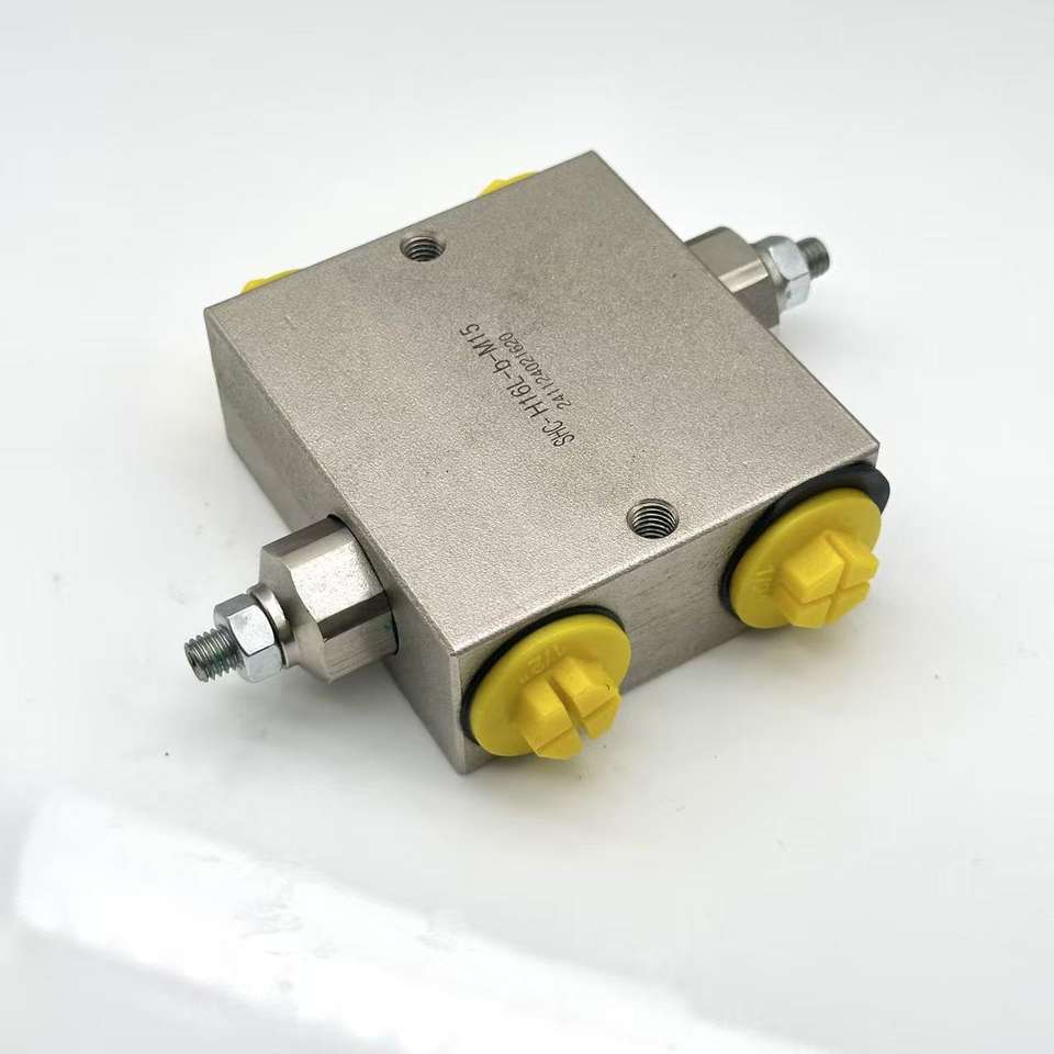 Adjustable Dual Direction Pressure Relief Valve 25 M pa with G 1/2 ...