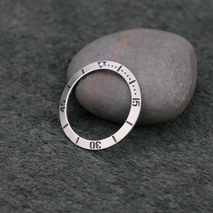 Nouvel insert de lunette inclinée de 38 mm en acier inoxydable 316L brossé pour montres SKX007 - Product Image 2