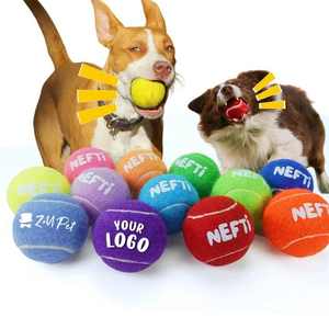 Özel Logo gıcırtılı köpek tenis topları dayanıklı Modern kauçuk Pet eğitim oyuncaklar çevre dostu sürdürülebilir tenis topu hediye - Product Image 3