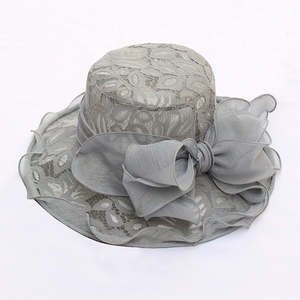 Chapeau de cérémonie Kentucky Derby pour femme, à large bord, orné de feuilles et de fleurs, idéal pour les mariages et les enterrements de vie de jeune fille - Product Image 1