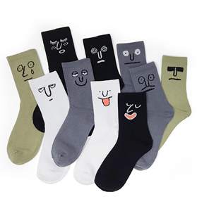 डिजाइन लोगो कढ़ाई जैक्वार्ड मजाकिया अभिव्यक्ति प्यारा कार्टून सफेद काले पीले रंग की यूनिसेक्स महिला पुरुष सूती खेल मोजे - Product Image 2