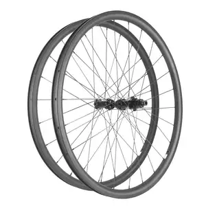 28毫米宽碳砾石自行车车轮碳轮对砾石自行车轮对700c碳纤维自行车车轮