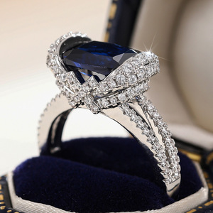 Anello con Fiocco in Gemma Blu per Donne, Elegante Gioiello da Dito per Occasioni Formali - Product Image 3