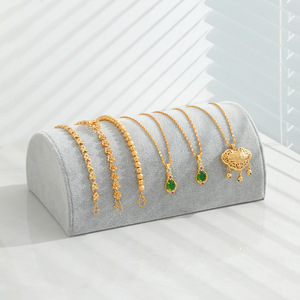 Collana con cuscino mezzo tondo in velluto di moda - Product Image 6