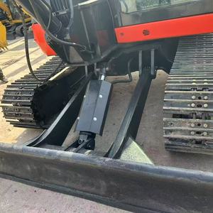 Excavadora Kubota KX080-4 usada original de Japón, 8 toneladas, miniexcavadora de cola cero, en stock, lista para enviar, en buen estado. - Product Image 4