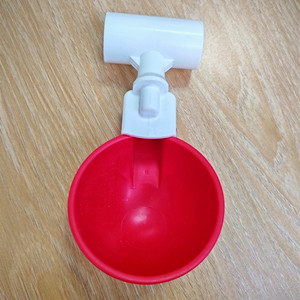 Conector en T de PVC <span class=keywords><strong>para</strong></span> pollo, Paloma, pájaro, codorniz, <span class=keywords><strong>bebedero</strong></span> de agua - Product Image 2