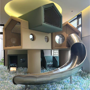 Equipo de juego suave interior de diseño personalizado para niños pequeños, incluyendo juegos de escalada suave y trampolines. - Product Image 3