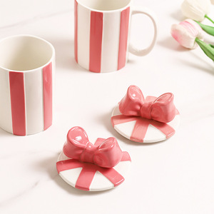 Taza de café creativa de desayuno de diseño moderno estilo Ins, taza de pajarita de cerámica con tapa - Product Image 3